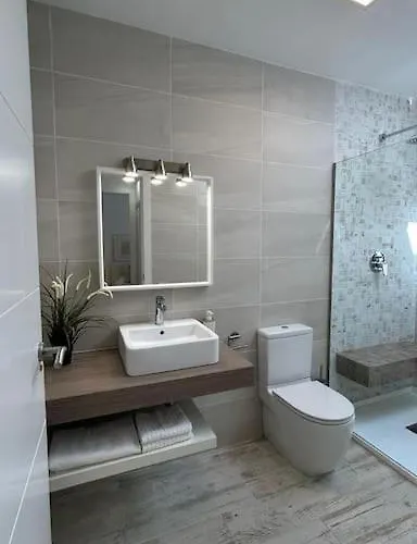 Apartment Tunos 33 *